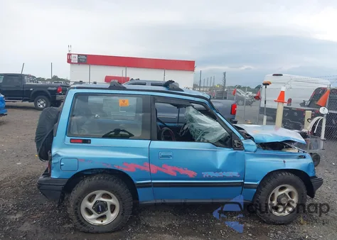 1994 Geo Tracker from USA, damaged, VIN 2CNBJ18U5R6945044